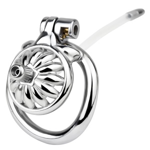 แหวนรัดอวัยวะเพศชายสี่ขนาด  พร้อมสายรัดและสายสวนปัสสาวะ - Product Image 1
