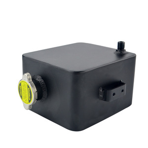 Réservoir d'expansion 2,5 L en aluminium noir et argent pour la mise à niveau du système de refroidissement automobile - Product Image 3