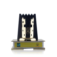 Trofeo de torre de castillo premium con baño de oro y logotipo personalizado, recuerdo árabe personalizado