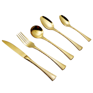 Bắc Âu búa nổi vàng dao kéo đặt bán buôn thép không gỉ <span class=keywords><strong>Flatware</strong></span> cho trở lại trường sự kiện & đám cưới - Product Image 1