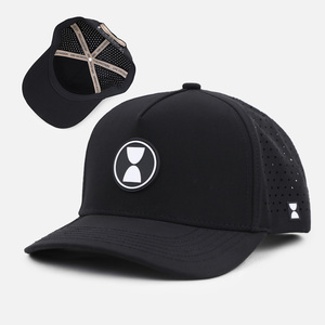 Casquette <span class=keywords><strong>de</strong></span> golf et <span class=keywords><strong>de</strong></span> baseball à <span class=keywords><strong>profil</strong></span> moyen, 5 panneaux, découpée au laser, en polyester noir 98 % et 2 % élasthanne, avec logo <span class=keywords><strong>PVC</strong></span> personnalisé, haute performance - Product Image 1
