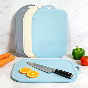 Planche à découper de qualité alimentaire, multifonctionnelle, antidérapante, lavable au lave-vaisselle, pour protéger les comptoirs. - Product Image 3