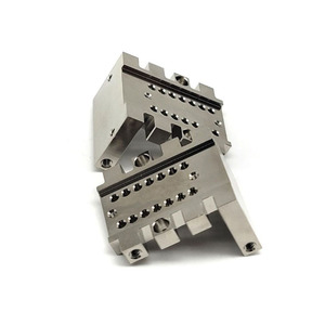 Servicios CNC de mecanizado de piezas mecánicas de acero inoxidable personalizadas OEM para mecanizado +/-0,01mm Tolerancia Láser de metal personalizado - Product Image 5
