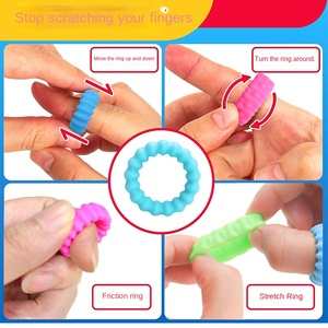 Anelli Antistress a Forma di Spina per Bambini, Anello Sensoriale in Silicone Unisex per Età 0-6, Allevia l'Ansia e Favorisce la Calma - Product Image 4