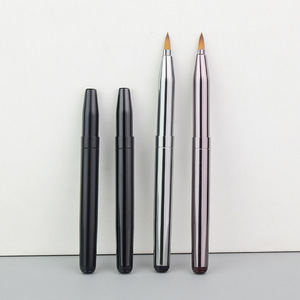 Pinceaux de maquillage personnalisés légers et portables <span class=keywords><strong>Pinceau</strong></span> à <span class=keywords><strong>lèvres</strong></span> <span class=keywords><strong>rétractable</strong></span> à tête unique <span class=keywords><strong>Pinceau</strong></span> de maquillage de voyage en cheveux synthétiques - Product Image 1