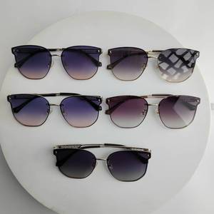 Gafas de sol Cat Eye Dl-D6408 para mujer, montura de metal TR, lentes TAC con protección UV400, color negro, estilo moderno para exteriores. - Product Image 2