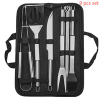 Offre Spéciale 7 pièces ensemble d'outils de barbecue en acier inoxydable portables pour l'extérieur comprend des spatules et des bâtons de nettoyage à base de métal