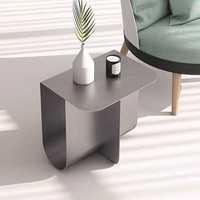 Table d'appoint moderne de style minimaliste Table basse en ferronnerie de rangement créative pour canapé de salon Coin créatif