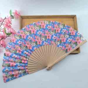 Factory Price 8 INCH Cloth Hollow Bamboo Bone Handfan <b>Pattern</b> Painting Model Sport Style for Business Gift Christmas Party - Product Image 2