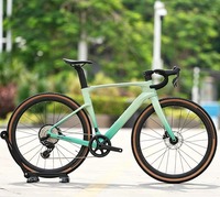 Vélo de gravier en fibre de carbone prêt à être expédié, en stock, avec groupe électronique sans fil 13 vitesses, frein à disque hydraulique, 700C, 9,9 kg