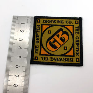 Parche tejido de poliéster personalizado para ropa, insignia tejida de marca con logotipo personalizado para uniforme - Product Image 6