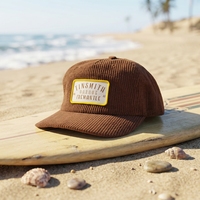 Casquette Snapback 5 panneaux non structurée à dessus plat en velours côtelé de haute qualité 2026, personnalisable avec logo tissé et broderie 3D, pour le sport