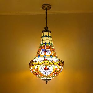 Lámpara de Techo de Vidrio Tiffany Hecha a Mano, Estilo Retro Creativo, Nueva Lámpara Colgante Mediana para Restaurante, Cafetería o Bar - Product Image 3