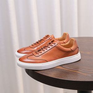 Zapatos Blancos Ligeros de Estilo Británico Clásico Hechos a Mano con Combinación de Colores en Piel de Vacuno de Primera Capa, Moda Otoñal de Alta Calidad - Product Image 4