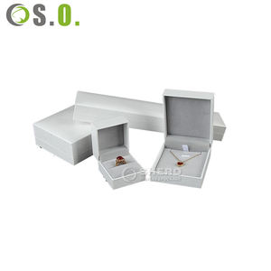 Caja de Cartón Blanca Personalizada con Logotipo para Joyería, Empaque para Anillos, Colgantes, Pulseras, Brazaletes, Collares, Aretes - Product Image 1