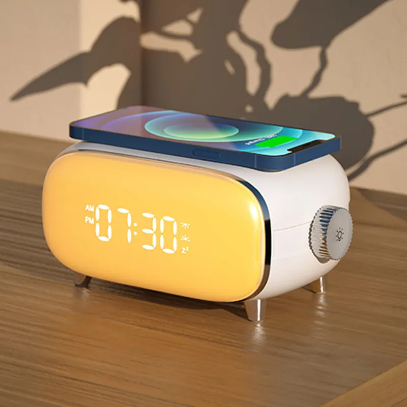 Kids Night Light Alarm Clock New Design Custom Logo Wireless Charger With FM Radio Led Digital Alarm Clock