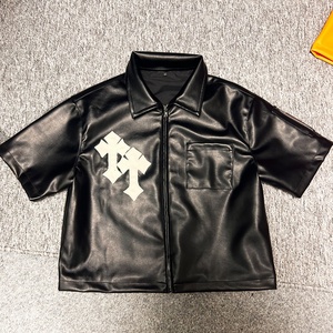 Veste en cuir PU pour homme de haute qualité, personnalisée, avec fermeture éclair, patch brodé, manches courtes, poche poitrine, chemise en simili cuir - Product Image 5