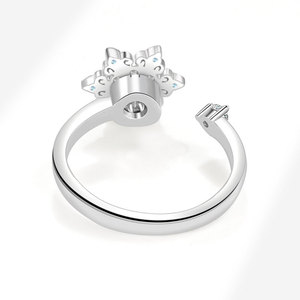 Anillo giratorio antiansiedad con microincrustaciones de circonita cúbica azul, cobre chapado en oro blanco de 18k, joyería para aliviar el estrés para mujeres. - Product Image 4