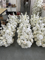 IFG Vente flash Chemin de table en miroir avec fleurs blanches de 1 m de long pour la décoration de l'allée de mariage
