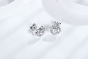 Rui Zun Pure Stud – Boîte à bijoux pour femme, accessoires de mode en argent, boucles d'oreilles en forme de cœur - Product Image 6