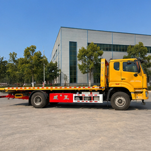 Camion de dépannage à plateau plat HOWO 4x2, véhicule de récupération léger avec treuil pour le sauvetage en cas d'accident automobile et l'assistance routière - Product Image 3
