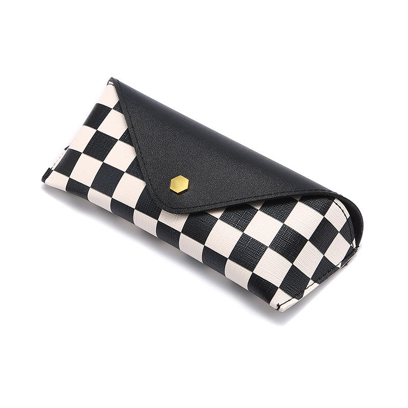 ลายสก๊อตสีดำ/ ขาว