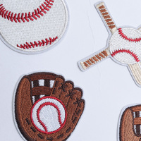 Nouvelle broderie thermocollante mignonne sur le thème du baseball pour t-shirts, vestes et casquettes de baseball.