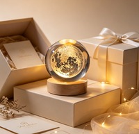 Veilleuse d'hôtel minimaliste en cristal laser, boule Voie Lactée avec base en bois LED blanc chaud, à brancher, pour décoration de chambre