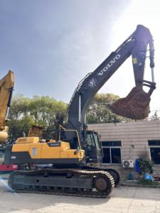 Grande machine d'excavatrice Volvo EC480DL d'occasion de Corée en vente - Product Image 2