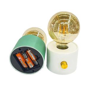 Lámpara LED Decorativa Estilo Edison Retro, Regulable e Impermeable, para Dormitorio Familiar, con Batería, Linterna LED Ajustable - Product Image 2