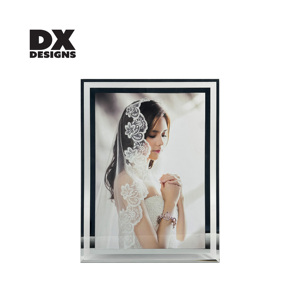 Cadre <span class=keywords><strong>photo</strong></span> en <span class=keywords><strong>verre</strong></span> DX Designs avec support réglable pour affichage portrait ou paysage, compatible avec diverses tailles <span class=keywords><strong>de</strong></span> photos - Product Image 2