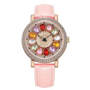 Reloj de Mujer Giratorio Versátil, Moderno y Distintivo, de 38 mm, con Pedrería Brillante, Elegante Movimiento de Cuarzo, Resistente al Agua - Product Image 2
