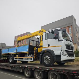 <span class=keywords><strong>Grue</strong></span> montée sur <span class=keywords><strong>camion</strong></span> HOWO <span class=keywords><strong>avec</strong></span> caisse de chargement en alliage d'aluminium léger pour la manutention logistique - Product Image 5