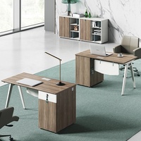 Bureau d'ordinateur moderne pour manager 2024 avec table de direction de luxe en MFC E1 pour PDG