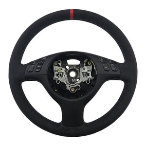 Volante Deportivo en Oferta con Franja Roja Superior de Alcántara para BMW E46 - Product Image 1