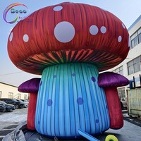 Maison de champignon gonflable de dessin animé avec souffleur gratuit pour les terrains de jeux pour enfants et les événements en plein air