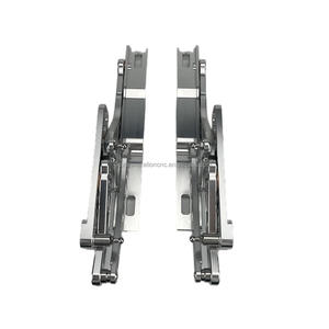 Par de Bisagras de Capó de Aluminio Billet en Plata Mecanizadas por CNC y Personalizadas de Fábrica para Camiones Chevrolet para Aplicaciones de Maquinaria - Product Image 3