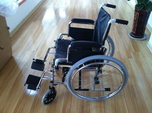 BME4611 Nuevos Productos de Equipo Médico Silla de Ruedas Manual Plegable Portátil y Ligera de Alta Calidad - Product Image 6