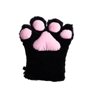 Guantes de Navidad de Peluche Suave con Diseño de Pata de Gato de 4 Dedos para Cosplay al por Mayor - Product Image 1