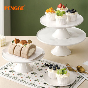Assiettes rondes élégantes en céramique <span class=keywords><strong>blanche</strong></span> avec support sur pied, présentoir à gâteaux pour la présentation <span class=keywords><strong>de</strong></span> desserts et le thé <span class=keywords><strong>de</strong></span> l'après-midi - Product Image 2