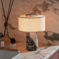 Lampe de table de luxe en marbre avec abat-jour en tissu, éclairage moderne décoratif pour salon et chambre à coucher