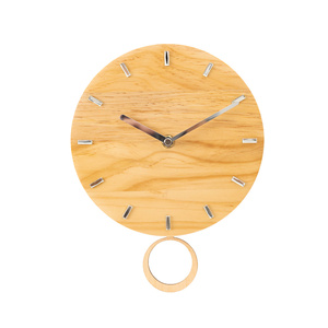 Reloj de pared de madera con forma de icono, cortado con láser, hecho de madera entera, decoración para colgar en la pared. - Product Image 6