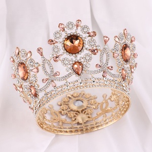 Couronne de Reine de <span class=keywords><strong>Luxe</strong></span> en Alliage avec Incrustations de Cristaux AB, Multi-Arches Creuses et Multi-Courbes - Product Image 4