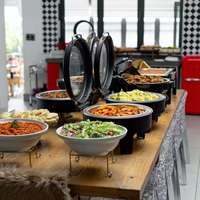 Matériel de restauration : Réchauds de buffet noirs en acier inoxydable, capacité 6L, chauffage à l'alcool, mode économie d'énergie, pour buffets