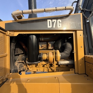 Bulldozer sur chenilles Caterpillar CAT D7G d'occasion en bon état, prix compétitif, livraison rapide pour les travaux miniers et de construction routière - Product Image 6