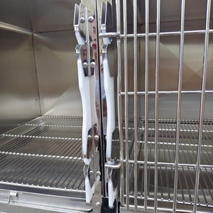 Lồng thú y bằng thép không gỉ chuyên nghiệp, kiểu dáng hiện đại hình vuông, chống nước, bền chắc, thiết kế vững chắc, an toàn. - Product Image 5