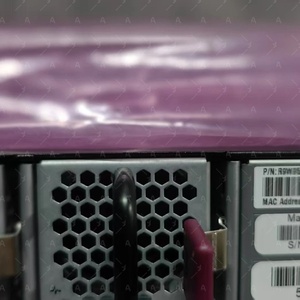 Conmutador de red HPE Aruba CX 8100 40x10G Base-T 8x10G SFP + 4x4 0/100G QSFP28 R9W97A con función PoE - Product Image 1