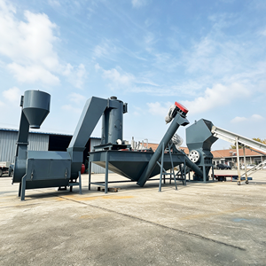 Granules Making Film Squeezing Agglomerator Small Crusher Gravity Dosing Machine Plastic Lump Melting Machine Circular Economy - Product Image 3