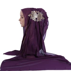 Pañuelo Islámico Elegante y Transpirable Nuevo de 2020, Pañuelo Hijab Cuadrado de Chifón de Alta Calidad al por Mayor Estilo Dubái - Product Image 1