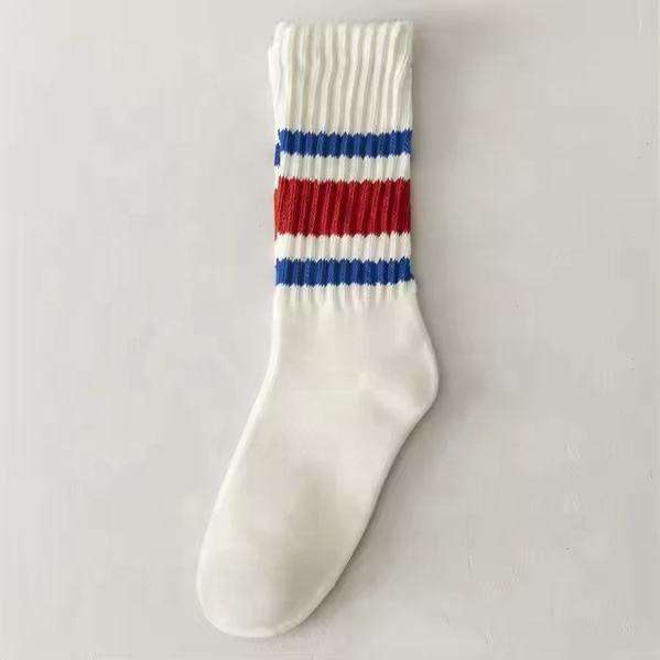 Vente en gros Rétro Rayé Terry Skater Chaussettes Hommes Unisexe